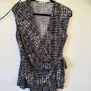 Ricki's Black and White Cap Sleeve Wrap Blouse with Tie Front Medium